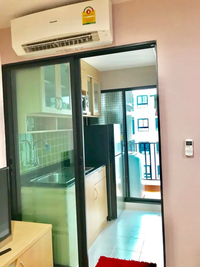 For rent, Regent Home 18 Chaengwattana-Laksi, Building E, 12th floor, fully furnished and electrical appliances. Book now.