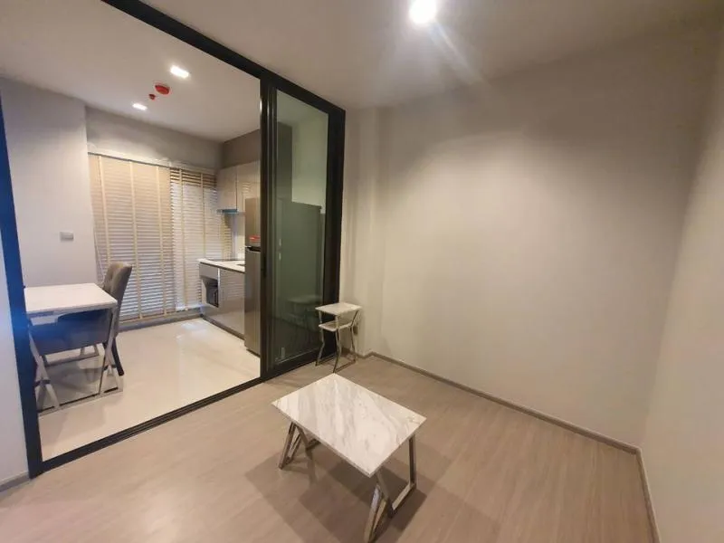 ประกาศๆๆ ฟังทางนี้ ให้เช่า ไลฟ์ อโศก-พระราม 9 ทิศเหนือ ชั้น 9 วิวสวน ห้องใหม่ ตกแต่งสวย!! รีบมาๆๆๆๆ