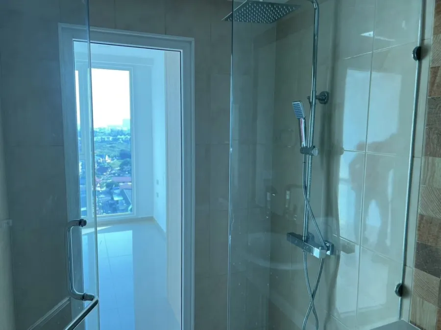 City Garden Tower for sale (South Pattaya), empty room, built-in, high floor, renovation line, don't miss it.