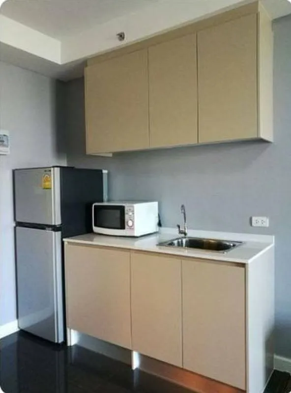 Condo for rent / sale, a space with Bangna, beautiful room, good view, good location for investment Near department