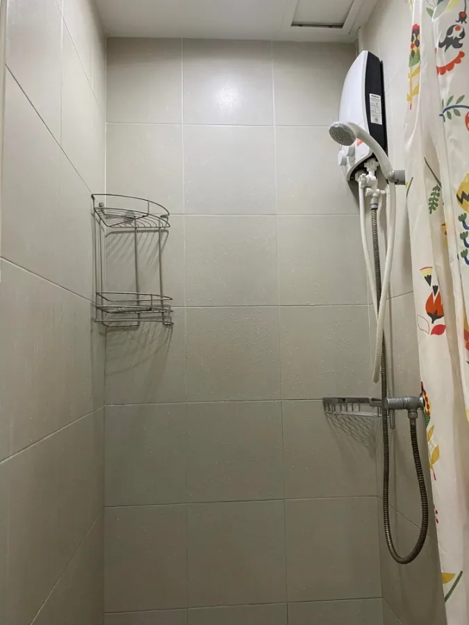 Condo for rent, Lumpini Ville Chaengwattana-Pak Kret, room on the 17th floor, city view of Thong Thani. Plus a washing machine