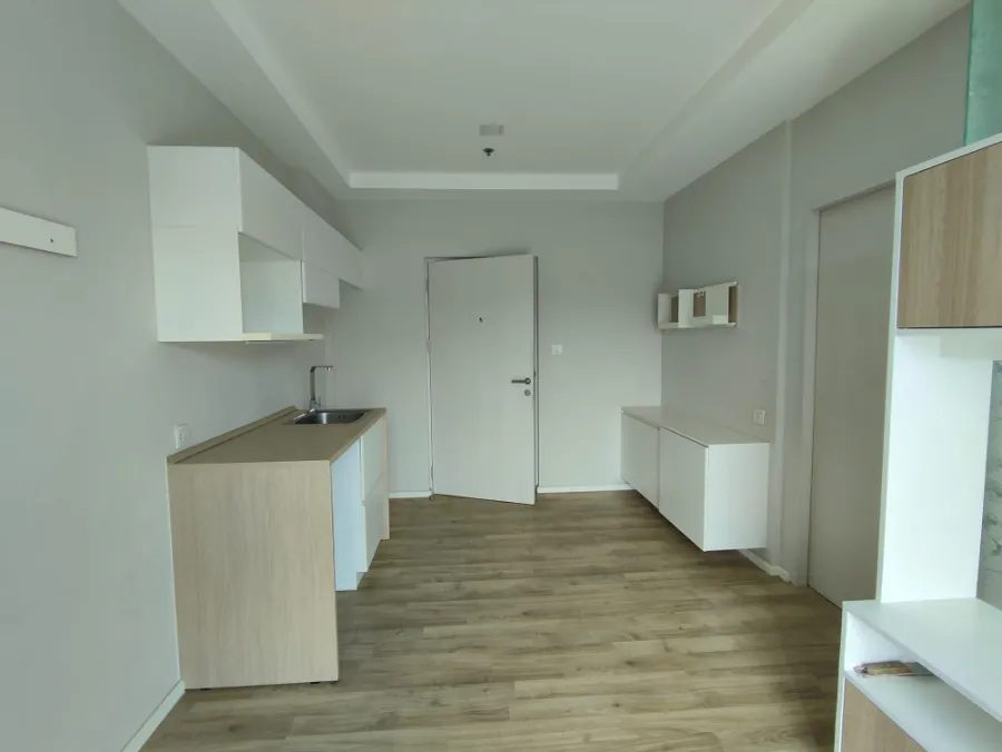 For sale, for rent, Condo Ease 2 Rama 2, 4th floor, bright and comfortable room, partitioned, with furniture, don't just look.