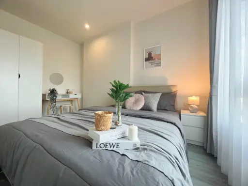 Condo for rent: Rich Park Triple Station, beautiful room exactly as described, great view, fully furnished.