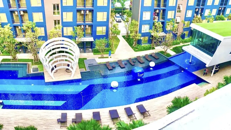 For rent, Happy Condo Don Mueang, The Terminal, 6th floor, pool view, fully furnished, with nice wallpaper, book now.