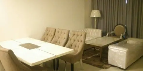 ขาย คอนโด คิว หลังสวน 2 ห้องนอน 2 ห้องน้ำ ห้องสวย ชั้นสูง วิวดี ห้ามพลาด !!