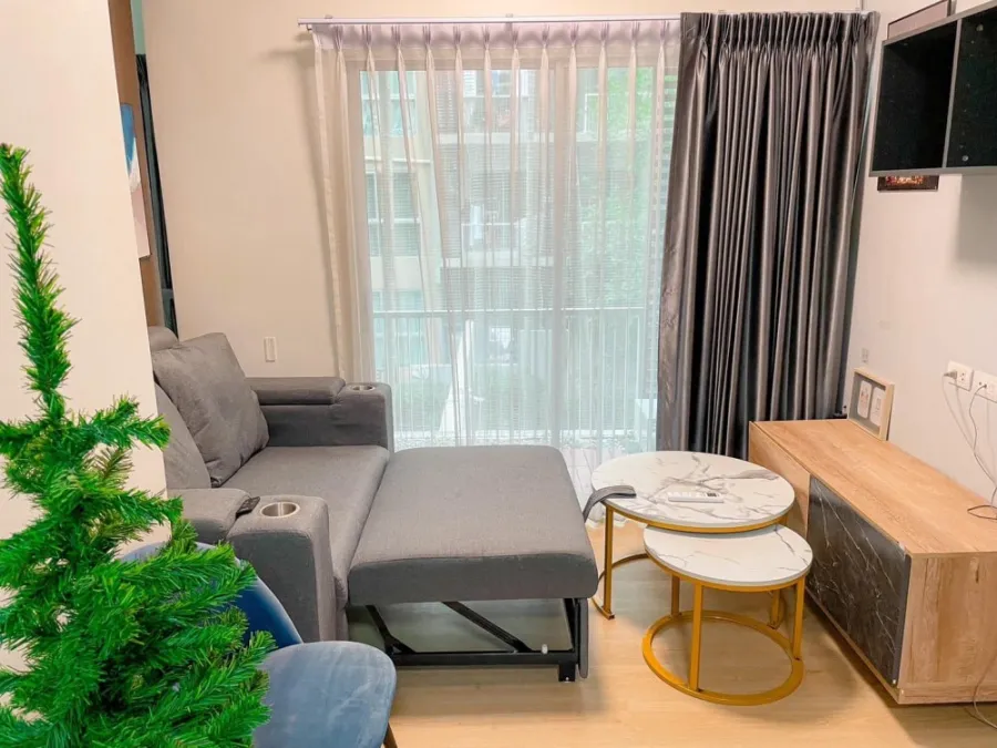 Condo for rent A Space Sukhumvit 77, built-in furniture. Complete with amenities, book now.