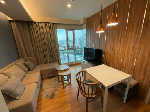 For sale: Lumpini Park Vibhavadi-Chatuchak, 10th floor, corner room, spacious, private, beautifully decorated, don't miss it.