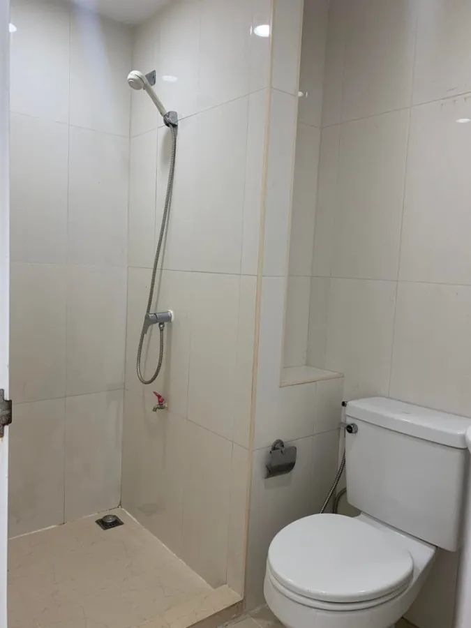 Selling Icon Do Ngamwongwan 2, ready to move in, friendly price, lots of free gifts!! Book now!!
