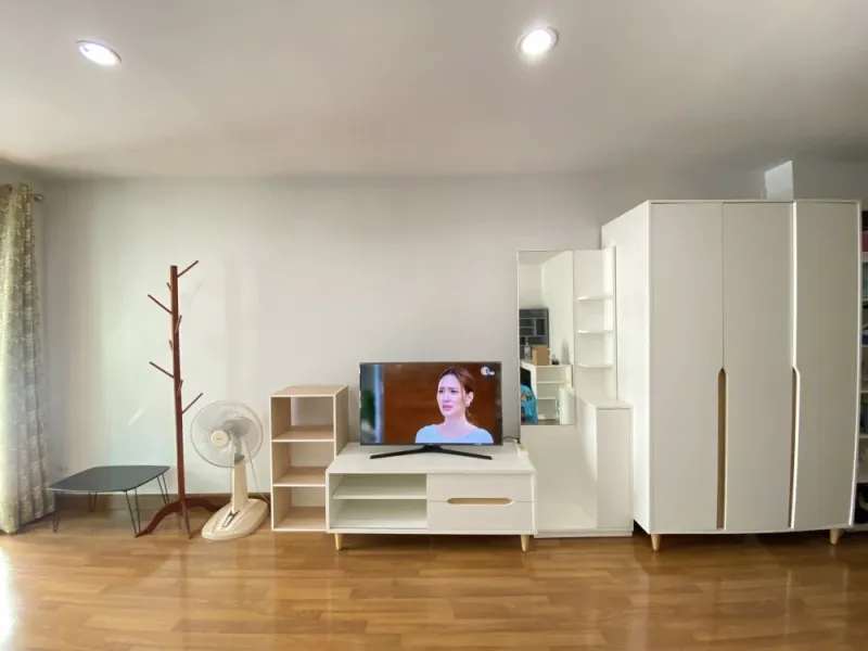 ให้เช่า REGENT HOME 18 CHANGWATTANA-LAKSI 1 ห้องนอน 1 ห้องน้ำ เฟอร์นิเจอร์ครบครัน ทำเลดี หิ้วกระเป๋าเข้าอยู่ได้เลยจ้า
