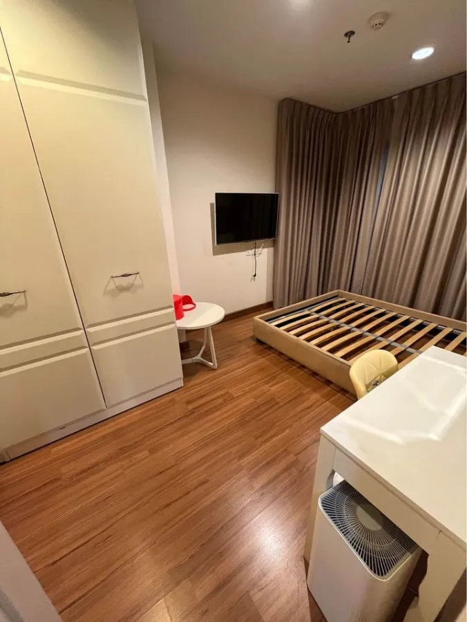 Condo for sale, The Crest Phahonyothin 11, 2 bedrooms, 2 bathrooms, fully furnished, ready to decorate, reserve now, don't miss it.