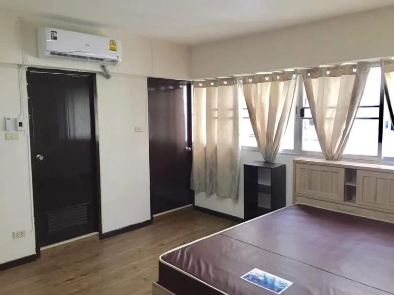 Rent Lumpini Center Happyland, renovated room, new, clean, comfortable, interested, hurry