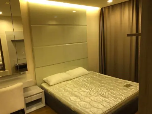ขาย ดิ แอดเดรส สาทร 1 ห้องนอน ห้องกว้าง เฟอร์นิเจอร์อย่างดี จองก่อนได้อยู่ก่อนจ้า ห้ามพลาด images