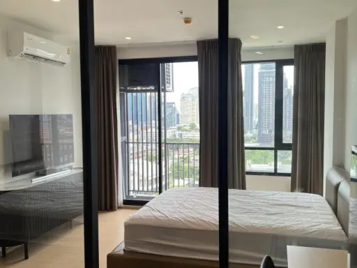 For rent, Maru Ekkamai 2, north direction, cool, not hot, view of Ekkamai, Thonglor, no obstructions. Not booking is a huge mistake.