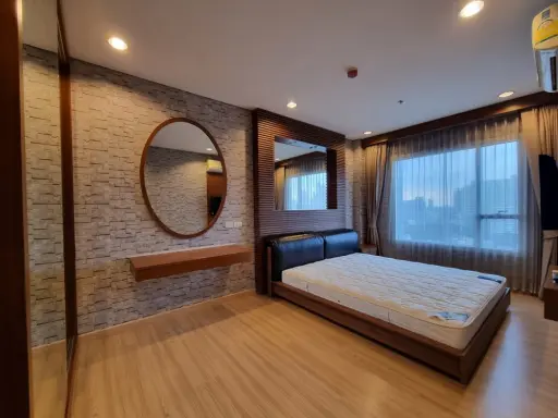 Condo for sale intro Phahonyothin-Pradipat Built-in decoration There is furniture and electrical appliances. Buy now, don't wait.