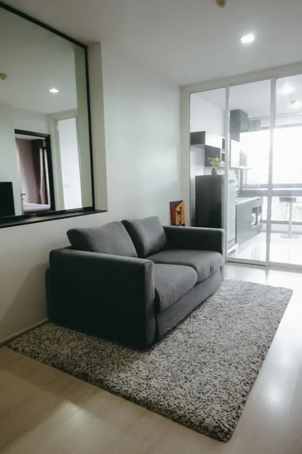For rent: RHYTHM SUKHUMVIT 44/1, the room has a lot of usable space, fully furnished, you can't miss out on booking it.
