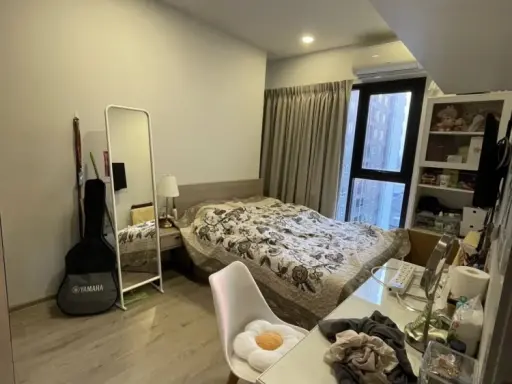 Selling Chapter One Flow Bangpo, 2 bedrooms, spacious living area, and fully equipped with amenities. Book now!