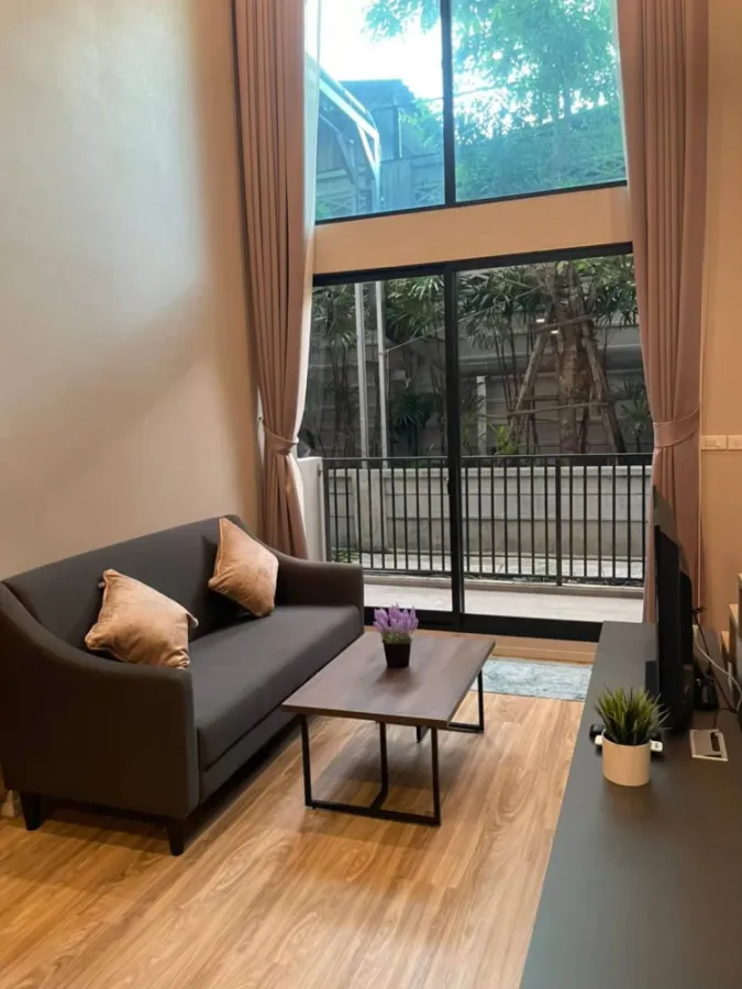 ให้เช่า บลอสซั่ม คอนโด แอท สาทร-เจริญราษฎร์ Duplex ห้องสวย น่าอยู่!!