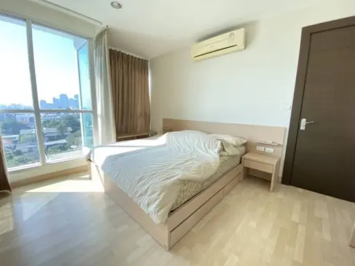 For rent!! Rhythm Ratchada Condo, 19th floor, beautiful room, fully furnished, ready to move in immediately, don't miss it!!