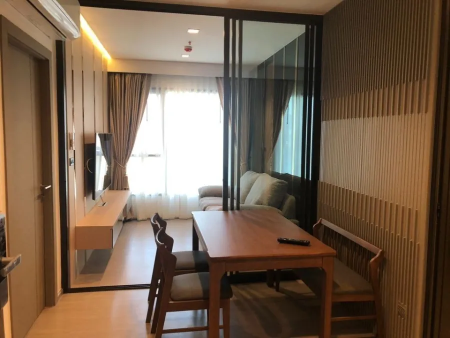 Condo for rent, Life Asoke-Rama 9, good location, convenient transportation, near BTS and Airport Link express