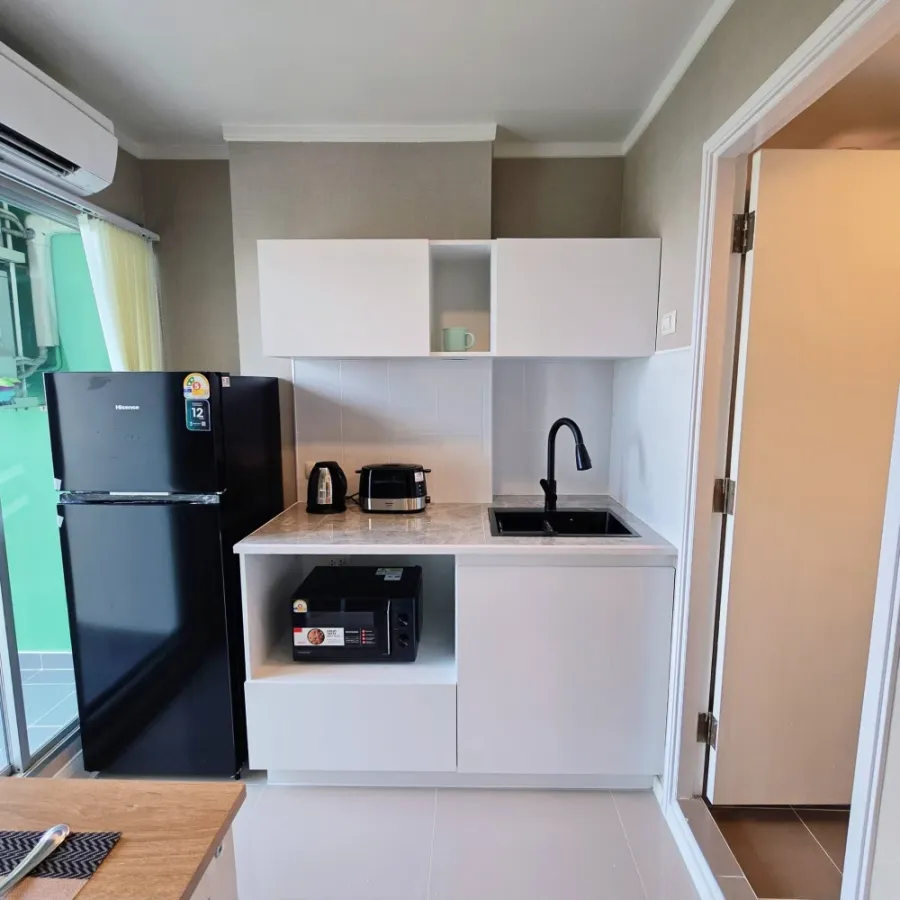 For sale: Lumpini Ville Wongamat-Naklua, beautifully decorated unit on the 7th floor with sea view. Everything you need is here. Don't miss out!