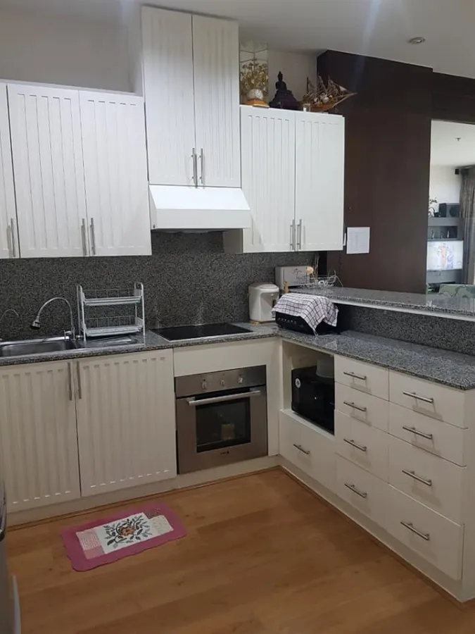 For rent, Baan Klang Krung, Siam-Pathumwan, 2 bedrooms, big sofa, sitting very comfortable. Plus all electrical appliances. Must reserve.