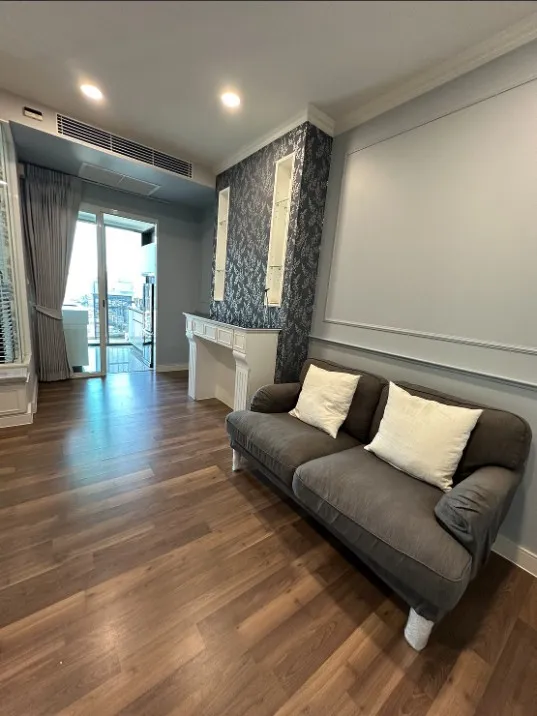 For sale, for rent!! Condo The Room Sukhumvit 62, 17th floor, Building A, beautiful room, newly renovated. Fully furnished, ready to move in, reserve