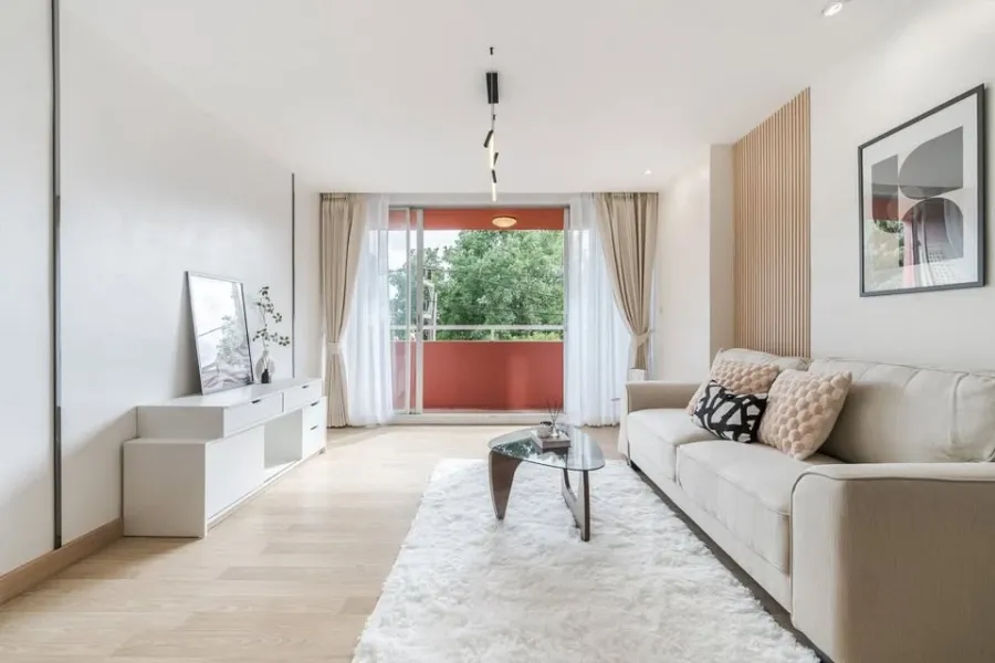 Selling a large Prima Srinakarin condo, perfect for families and couples. Enjoy a peaceful and private atmosphere. Don't miss out!