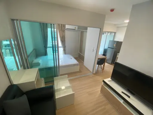 For rent, Plum Condo Mix Chaengwattana, bright room, very nice decoration This price is worth it. If interested, hurry to reserve.