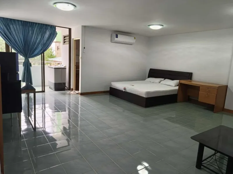 ให้เช่า Ratchada City Condo ห้องมุมให้ความเป็นส่วนตัว พื้นที่ใช้สอยเยอะ มาพร้อมสิ่งอำนวยความสะดวกครบครัน ห้ามพลาด