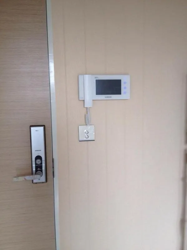 ขายคอนโด เมโทร สกาย รัชดา รวมตกแต่งเฟอร์นิเจอร์ของ SB และเครื่องใช้ไฟฟ้า Electrolux ยกให้หมดเลยจ้า!!