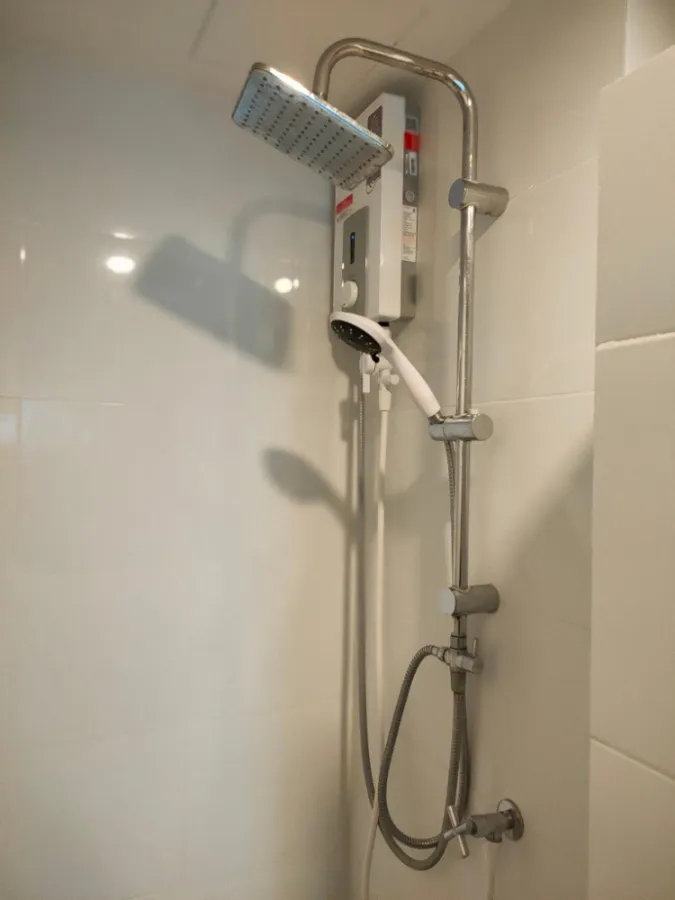 Condo for rent, The Kith Plus Sukhumvit 113, beautiful room, pool view project Fully furnished and electrical appliances
