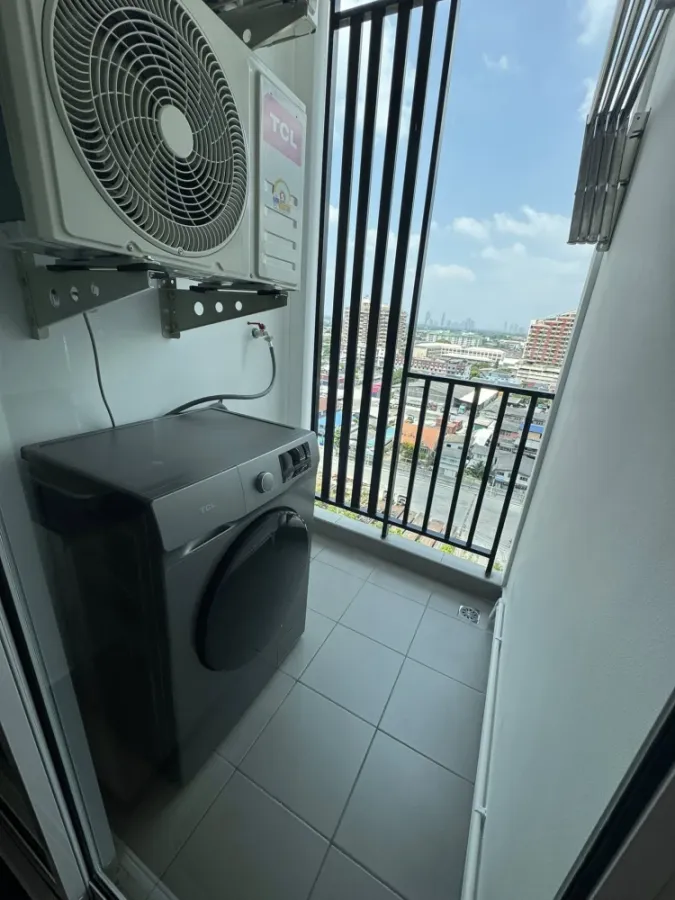 For rent: Regent Home Bangna, high floor unit, fully furnished. Book now!