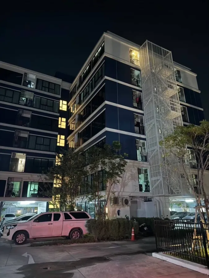 For rent: Plearn Plearn Condo, Rama 7 - Bang Kruai, 4th floor, size 49 sq m., 2 bedrooms, furnished, ready to move in with your bags.