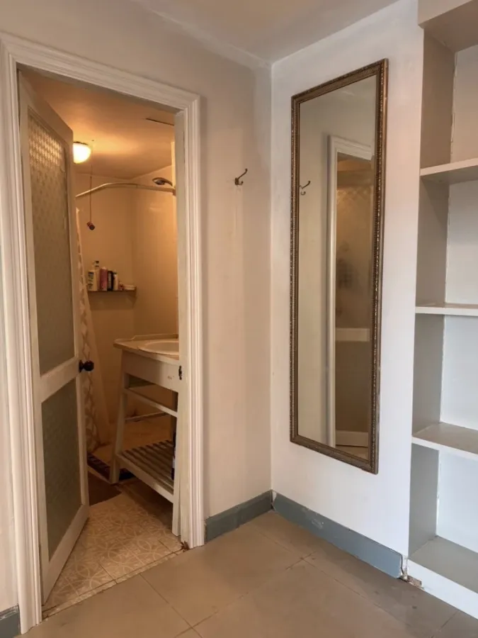 Selling Regent Home 5 Ratchada 19, 2 bedrooms, spacious living area, great location, complete amenities. Don't miss out!
