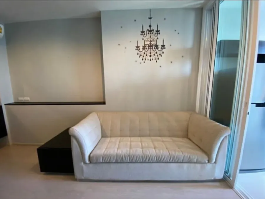 Sell for rent!! Condo Rhythm Sukhumvit 44/1, 22nd floor, fully furnished. Ready to move in immediately, don't miss it!