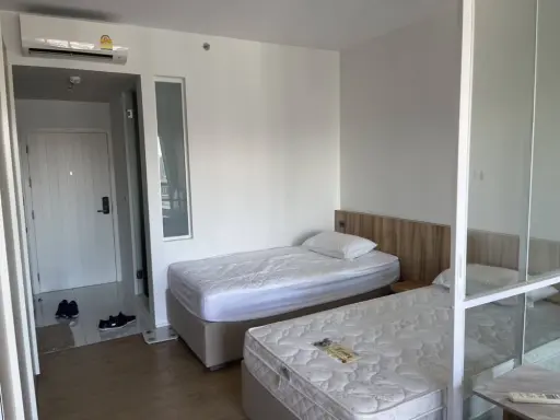 Condo for Rent in Prime Bangkok Location ✨ Triple Y Residence images