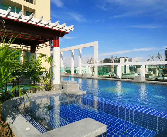 Selling WISH @ SAMYAN near Chulalongkorn University. Excellent location. Spacious and comfortable rooms. Fully furnished and ready to move in.