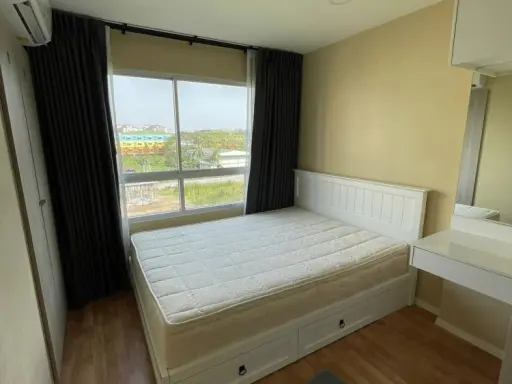 Condo for rent, Lumpini Ville Ratchaphruek-Bangwaek. fully furnished room Comes with a pocket-friendly price. Book now.