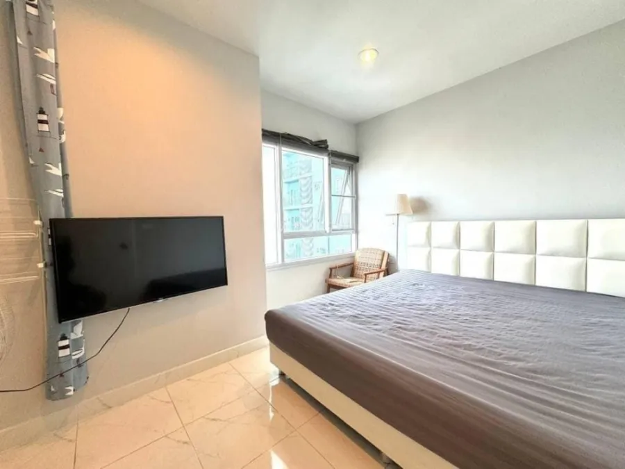 For rent, Centric Sea (Pattaya Central), 23rd floor, very high, stunning sea view, fully decorated, ready to move in.