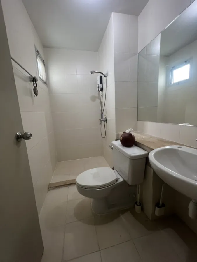 For rent, The Parkland Srinakarin, 16th floor, good view, open and airy, good appliances. Good like this, reserve now.