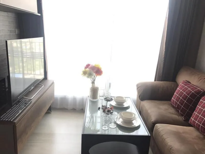 ขาย aspire Rattanatibatet อยู่ในทำเลยอดเยี่ยม ห้องมุมตกแต่งครบ วิวดีไม่มีตึกบัง อย่าช้า รีบมาซื้อเลย