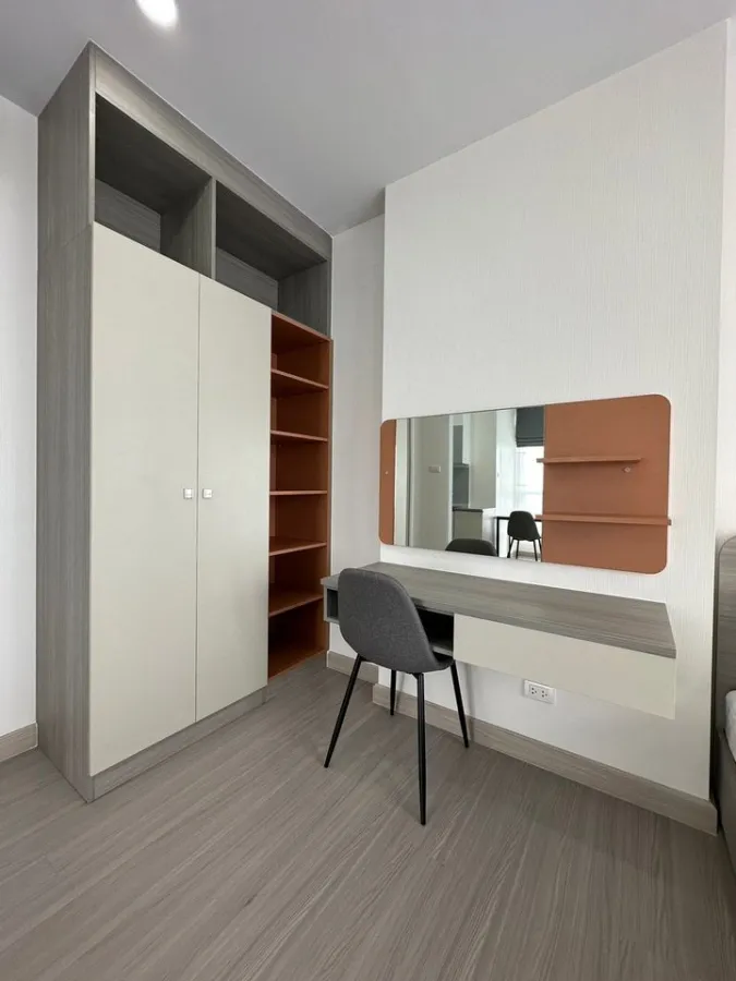 For Rent Supalai Loft Sathorn-Ratchaphruek ห้องมุมวิวสวยมาก กระจกใหญ่รับแสงและลมได้ดีมาก จองเลย