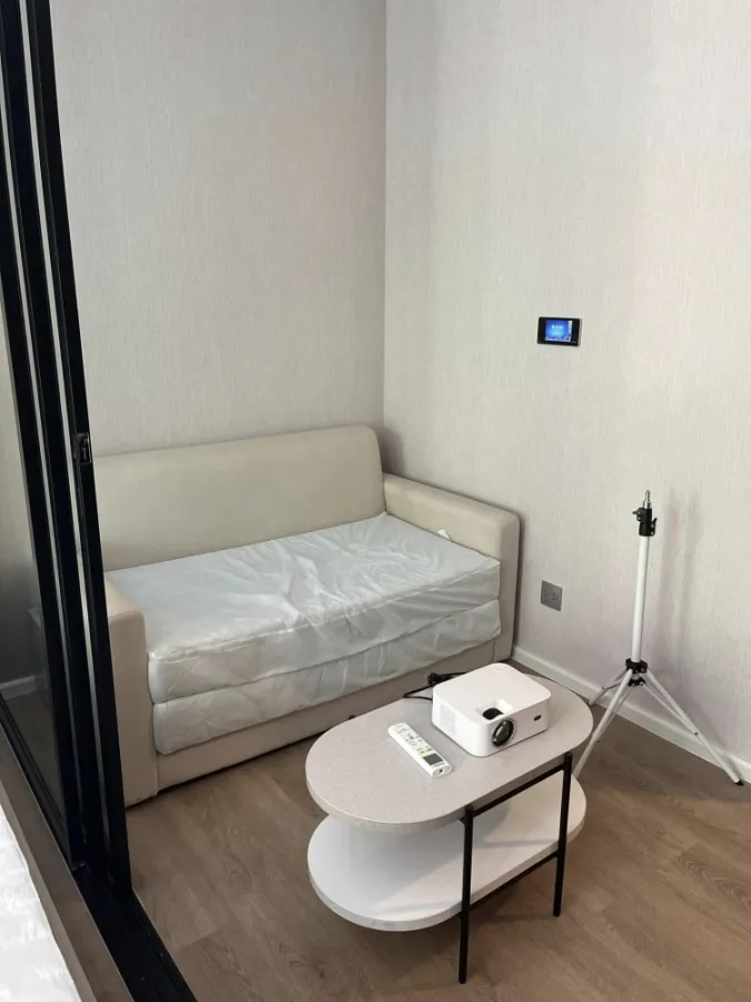 For rent, Kave TU, Building D, 3rd floor, pool view, partitioned room, comes with complete decoration. If interested, hurry and reserve now.