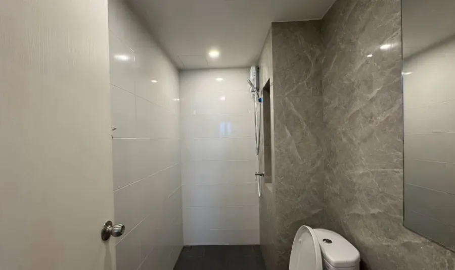 ให้เช่า THE ORIGIN Sukhumvit Sailuat E22 Station ชั้น 15 ห้องแต่งครบ พร้อมอยู่ จองเลย