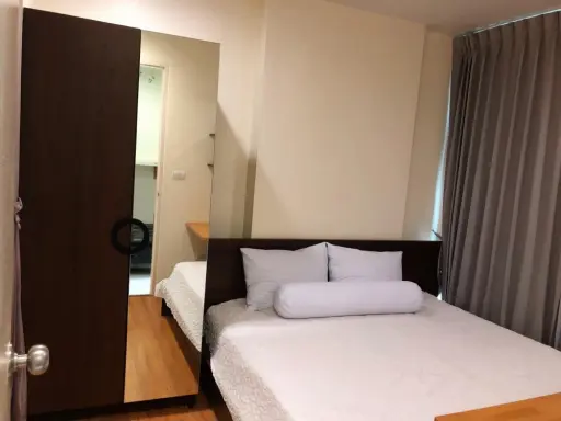 Condo for rent Wish @ samyan, 15th floor, good view, cool breeze, fully furnished, but you can live in it. Don't miss it.