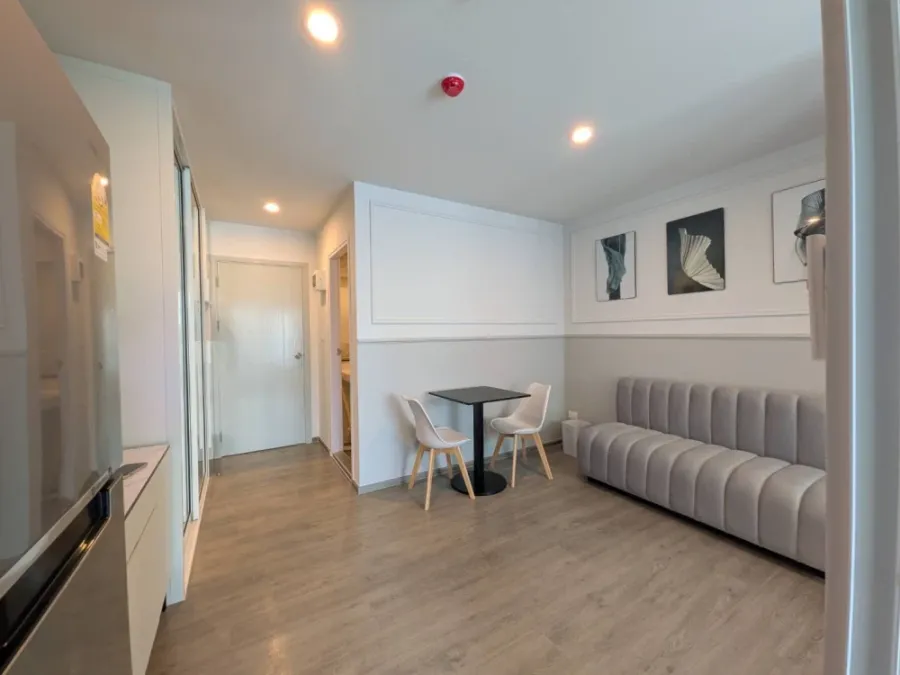 Condo for rent, Regent Home Bangna, well-partitioned room, great price, everything you need in one place, just bring your belongings and move in.