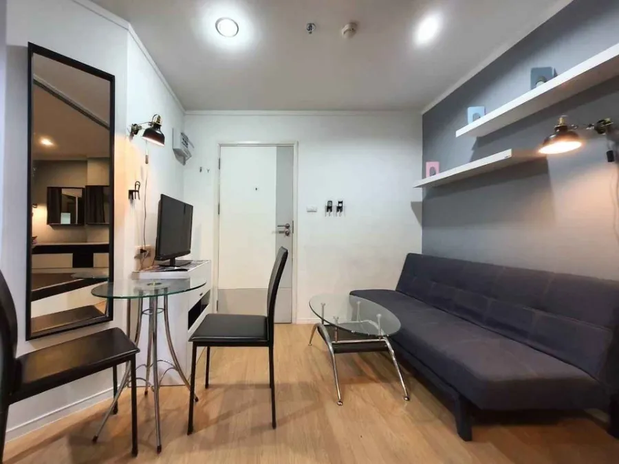 For rent: Lumpini Place Srinakarin-Hua Mak Station, fully furnished, ready to move in, real wood furniture, durable, easy to maintain
