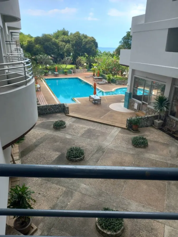 For rent, Grand View Condo Pattaya (Jomtien), spacious room, fully furnished, good price, good like this, book now.