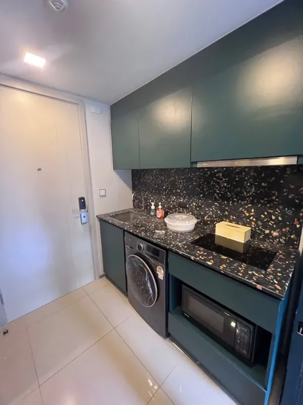 ขาย ให้เช่า The Base Sukhumvit 50 ชั้น 6 ห้องสวย น่าอยู่ แต่งครบ สนใจเป็นเจ้าของรีบจองเลย