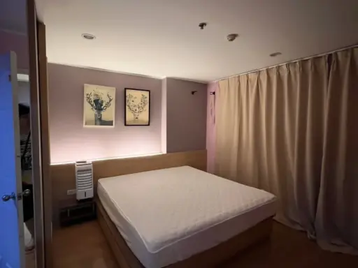 For rent: U Delight @ Huaikwang Station, corner unit for privacy, high floor, convenient location, everything you need in one place. Book now! images